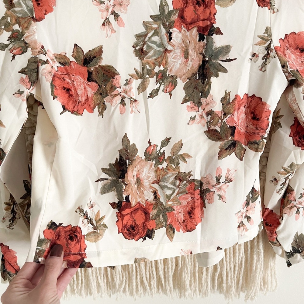 Love Tree Floral Cropped Blazer NWT - Picture 7 of 9